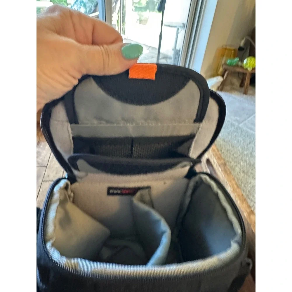 Lowepro Camera Bag Black Padded Shoulder Strap All Weather Cover Organizer‎ Case